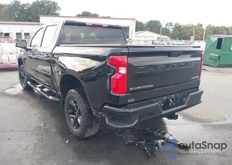 2024 Chevrolet Silverado 1500 4Wd Short Bed Custom Trail Boss z USA, uszkodzony, nr VIN 3GCPDCEK9RG417754